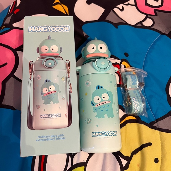 Sanrio Fishman Bundle with lunch bag and water bottle - Picture 6 of 9